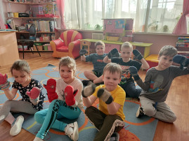 ЖИЛА-БЫЛА ВАРЕЖКА ЖИЛА-БЫЛА ВАРЕЖКА.